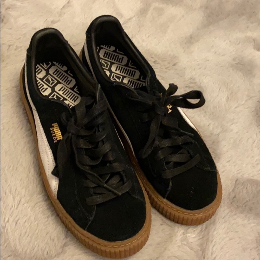 Suede Platform Core Pumas